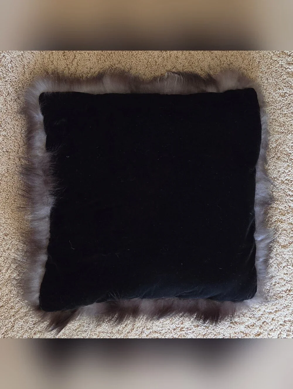 Authentic Alaskan Fur Pillows with Star Design - Brown & Cream